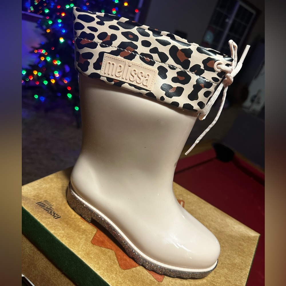 Mini Melissa Rain Boot 
Pink 
Size 3